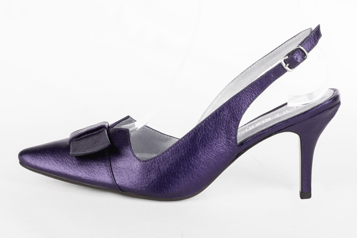 Mulberry purple women's open back shoes, with a knot. Tapered toe. High slim heel. Profile view - Florence KOOIJMAN